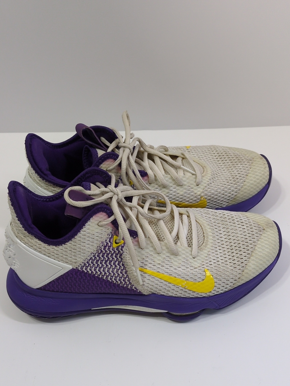 Nike LeBron Witness 4 IV Lakers White Purple Yellow Sneakers Mens 8